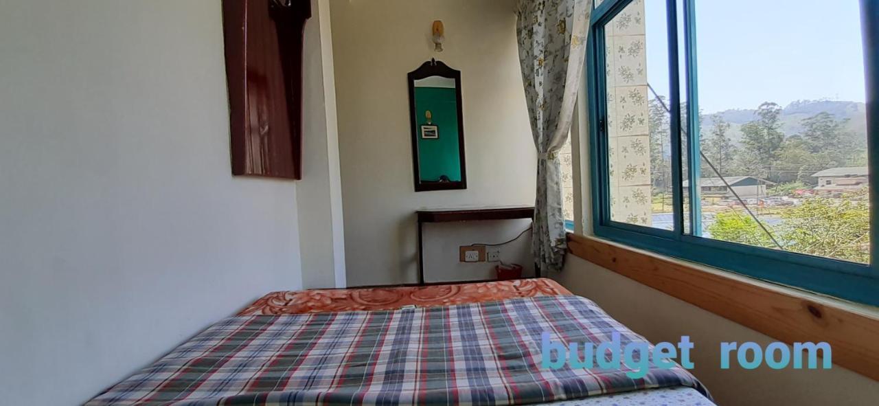 מונאר Greenview Holiday Inn מראה חיצוני תמונה