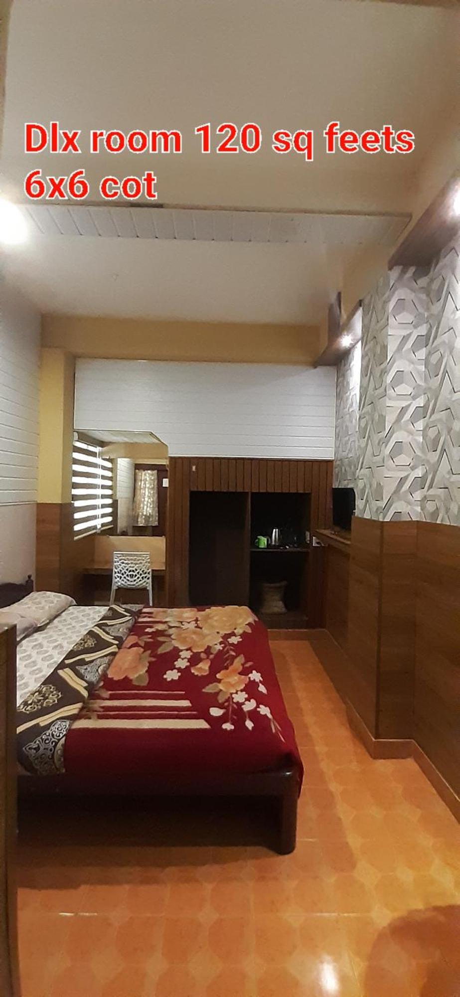 מונאר Greenview Holiday Inn מראה חיצוני תמונה