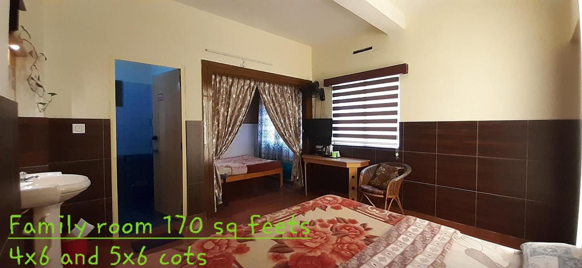 מונאר Greenview Holiday Inn מראה חיצוני תמונה