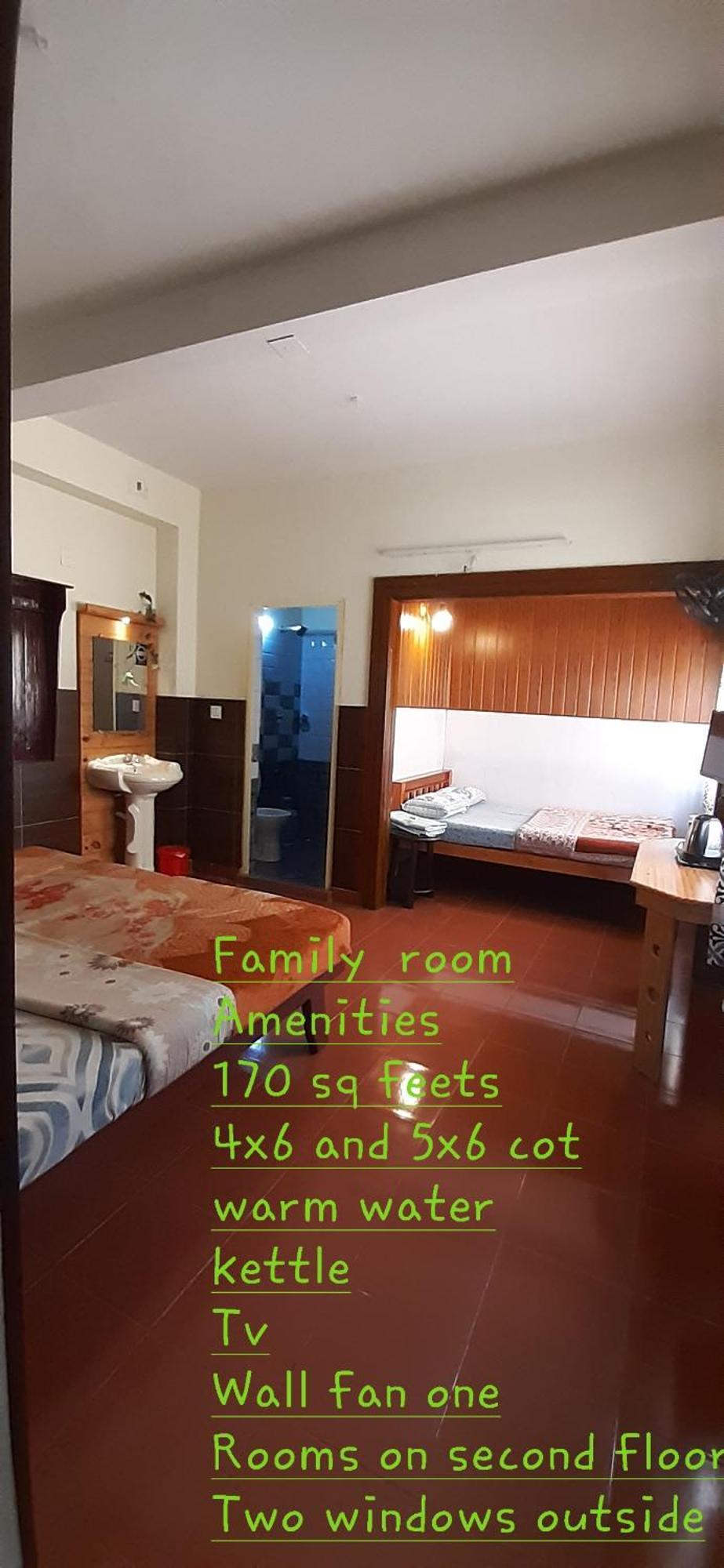 מונאר Greenview Holiday Inn מראה חיצוני תמונה